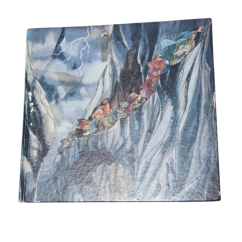 ​RARE 1977 "The Hobbit" Deluxe Illustrated Edition – Rankin/Bass